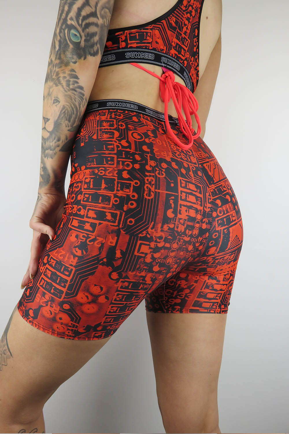 Tekno Cycle Shorts (Size 8) - Suxceedwomens